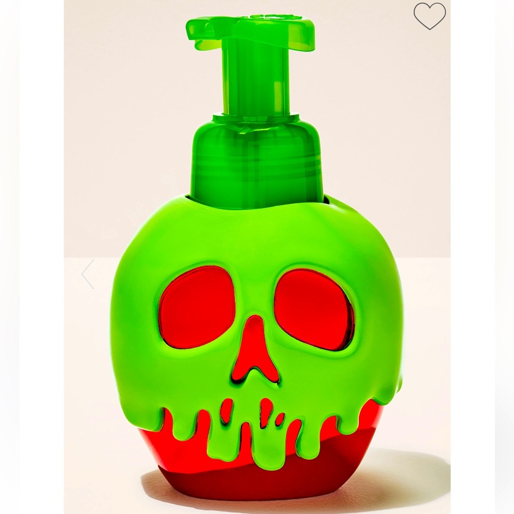 Bath & Body Works Disney Evil Queen Skull Gentle Foaming Hand Soap Dispenser